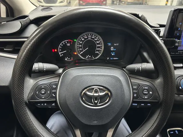 2022 Toyota Corolla thumbnail 5