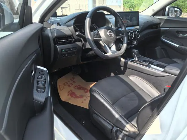 2023 Nissan Sylphy thumbnail 5