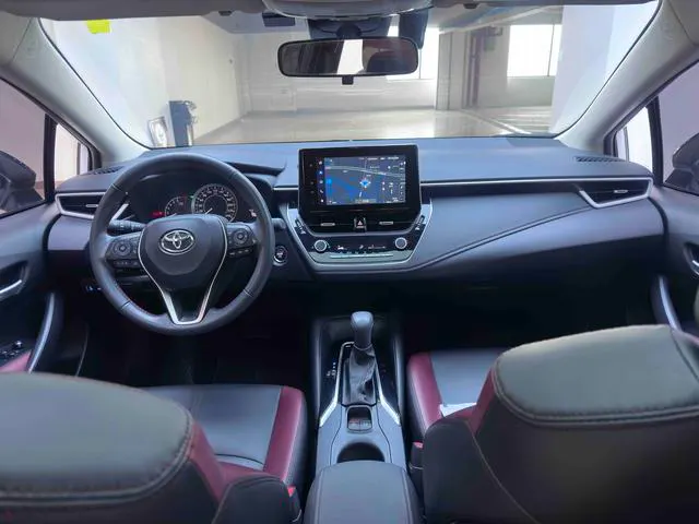 2021 Toyota Corolla thumbnail 4