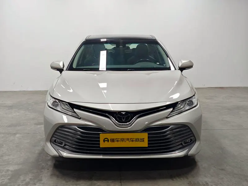 2018 Toyota Camry thumbnail 3