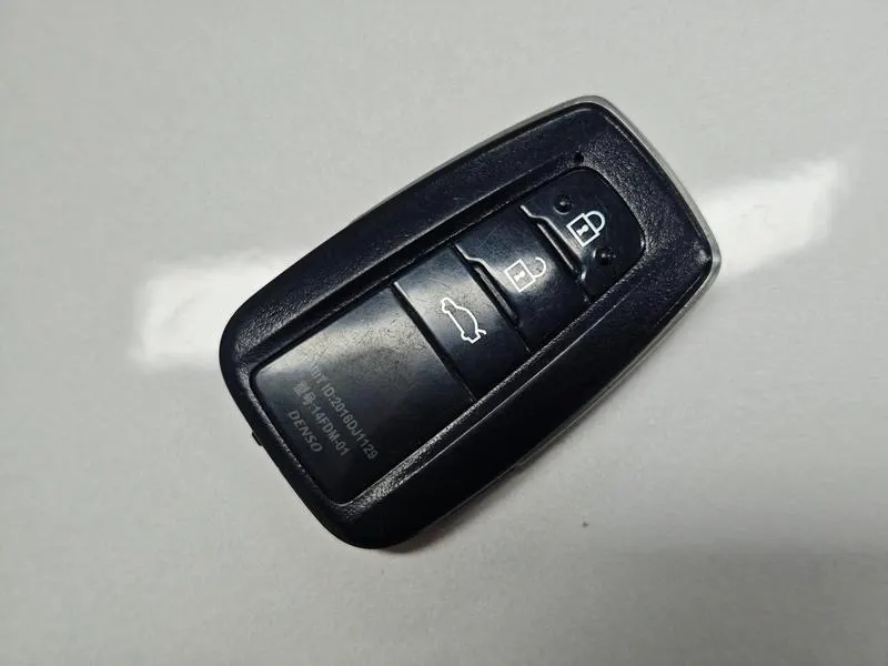 2018 Toyota Camry thumbnail 12