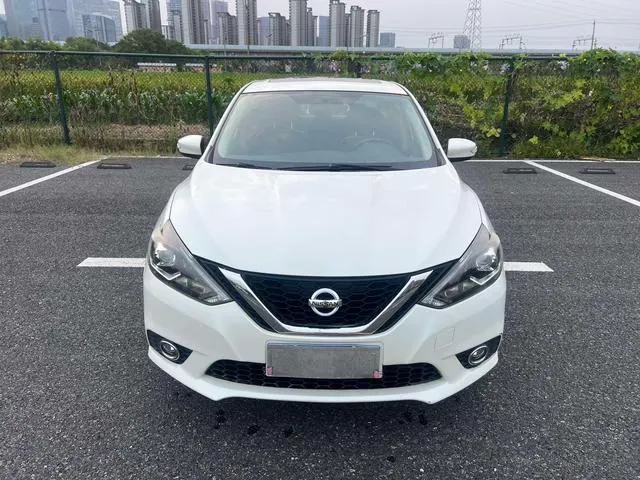 2019 Nissan Sylphy thumbnail 2
