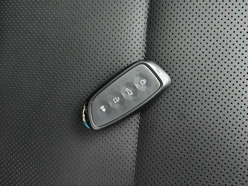 2024 Haval H6 thumbnail 12