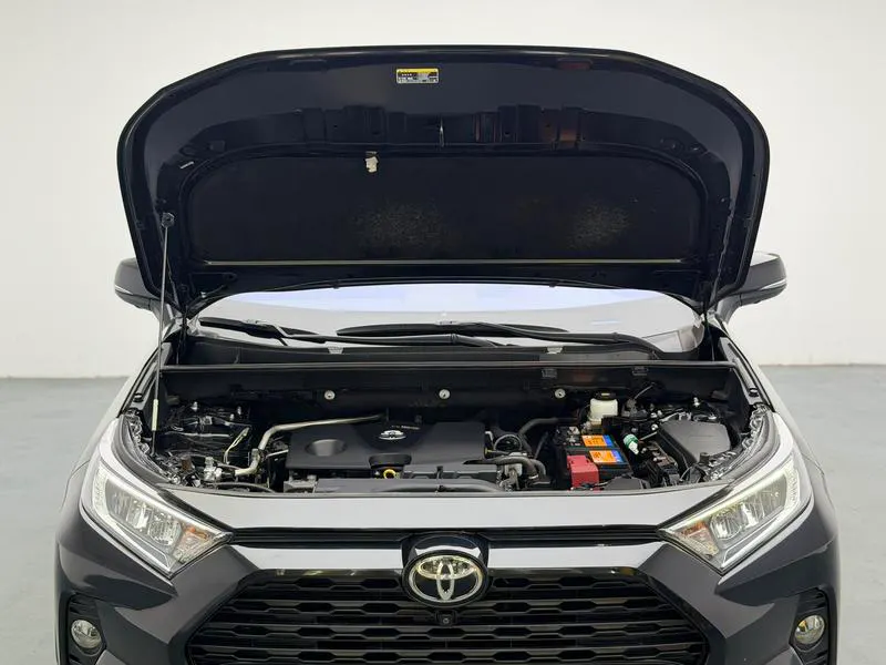 2020 Toyota RAV4 thumbnail 10