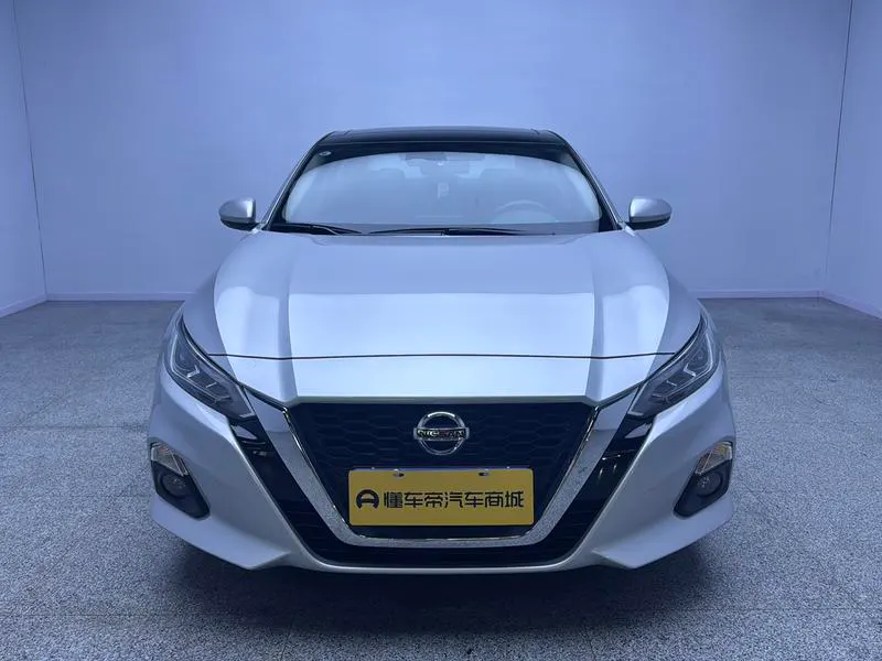 2021 Nissan Teana thumbnail 3