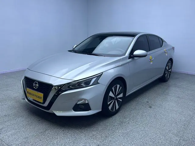 2021 Nissan Teana thumbnail 2