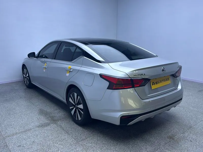 2021 Nissan Teana thumbnail 6