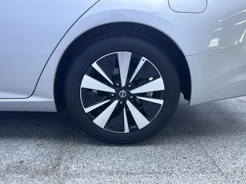 2021 Nissan Teana thumbnail 10