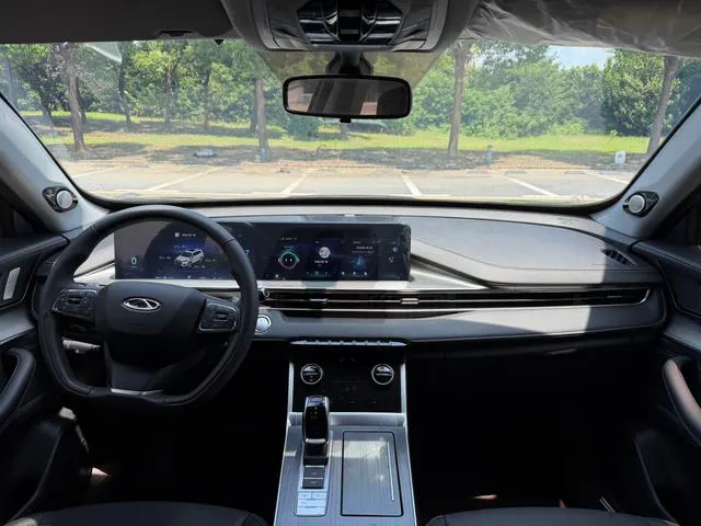 2021 Chery Tiggo 8 thumbnail 4