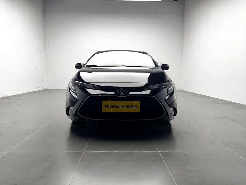 2019 Toyota Corolla thumbnail 3