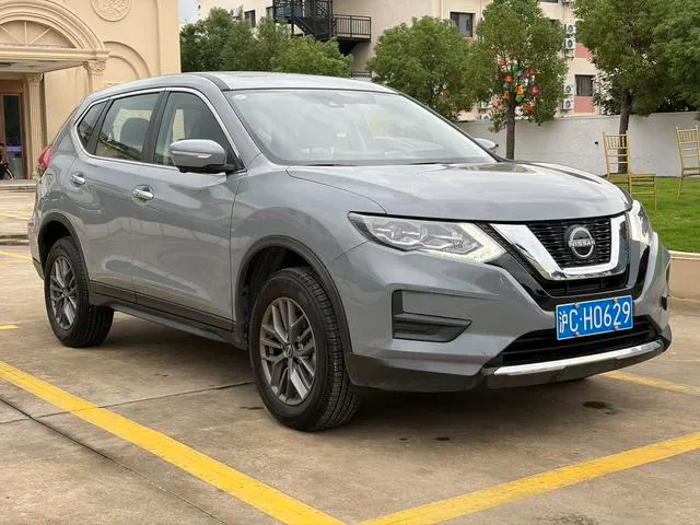 2025 Nissan X-Trail thumbnail 3