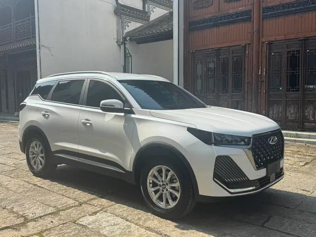 2025 Chery Tiggo 7 thumbnail 3