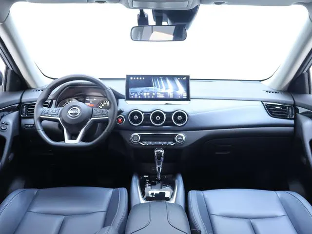 2025 Nissan X-Trail thumbnail 4