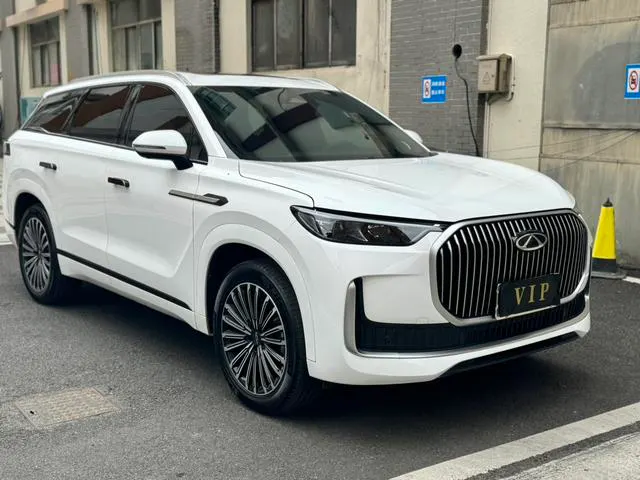 2025 Chery Tiggo 9 thumbnail 3